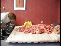 In The Bed video con la calda Kiara casalinghe porche italiane Cole di Nubiles Porn